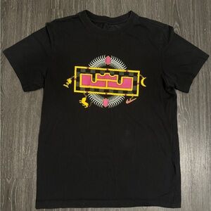 Mens Nike Athletic Dri Fit Lebron 
Basketball Gear Short Sleeve Small